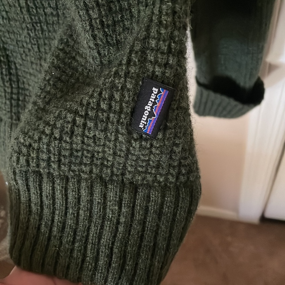 🧥 - Picture 2 of 9